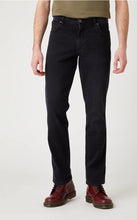 Load image into Gallery viewer, Wrangler Texas Black Jean
